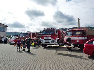 Feuerwehr &ouml;ffnete T&uuml;ren