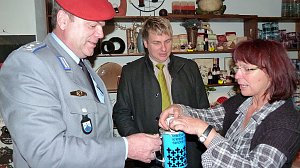 F&uuml;r die Kriegsgr&auml;berf&uuml;rsorge