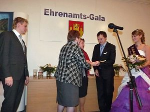 Wieder Ehrenamtliche gew&uuml;rdigt