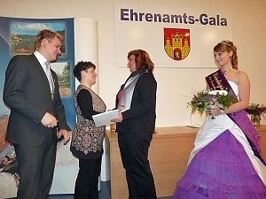 Wieder Ehrenamtliche gew&uuml;rdigt