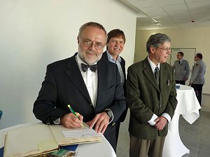 Regelschule &uuml;bergeben