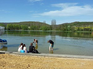Fr&ouml;hlich angebadet