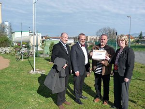 Geld f&uuml;r Mehrzweckgeb&auml;ude