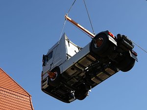 Fliegender Brummi