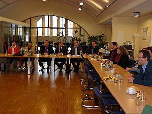 Rege diskutiert