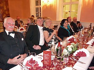 Schlossball er&ouml;ffnet