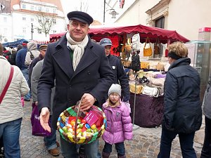 Oster- oder doch Weihnachtsmarkt?