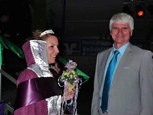 Wahl der Fliederk&ouml;nigin