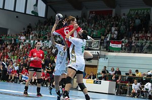 THC unterliegt Györ 25:33