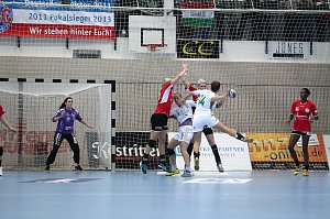 THC unterliegt Györ 25:33