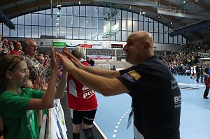 THC unterliegt Györ 25:33