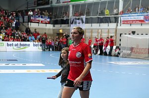 THC unterliegt Györ 25:33