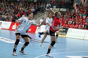 THC unterliegt Györ 25:33