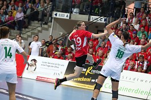 THC unterliegt Györ 25:33