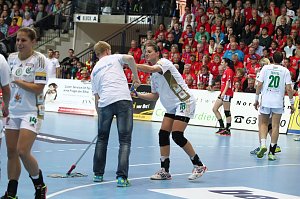 THC unterliegt Györ 25:33