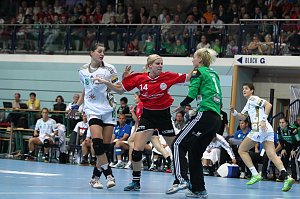 THC unterliegt Györ 25:33