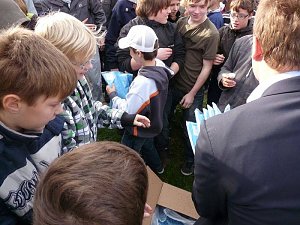 DFB Minispielfeld &uuml;bergeben