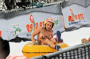 Nacktrodel-WM 2014