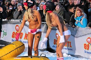 Nacktrodel-WM 2014