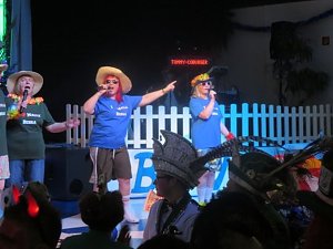 Blau-Wei&szlig; toppt den Ballermann