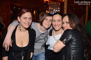 Party am Frauentags-Vorabend