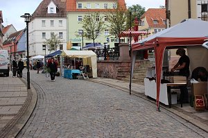 Besuch beim Pflanzenmarkt lohnt