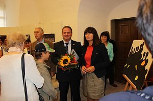 25 Jahre Demokratie dargestellt