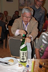 M&auml;nnerchor aus Japan begr&uuml;&szlig;t