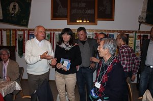 M&auml;nnerchor aus Japan begr&uuml;&szlig;t