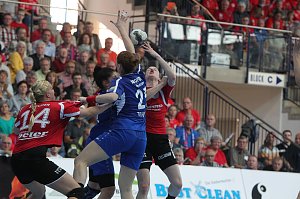 THC gewinnt erstes Champion League Spiel klar mit 33:20