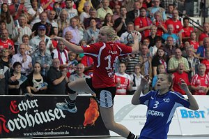 THC gewinnt erstes Champion League Spiel klar mit 33:20