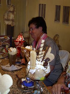 WB 4 auf Shoppingtour mit Fettbemme und Gurke