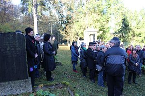 Der Opfer gedacht und Mahnung ausgesprochen