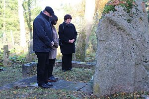 Der Opfer gedacht und Mahnung ausgesprochen