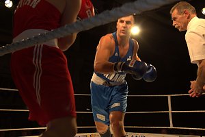 Nordhausen: NSV-Boxer sind klare Sieger gegen Straubing in der Ballspielhalle