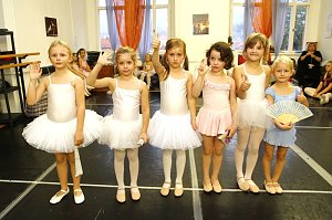 Die Schneek&ouml;nigin - ein getanztes M&auml;rchen.