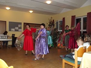 Mit M&auml;rchenspiel Die Vier Jahreszeiten in die Weihnachtzeit