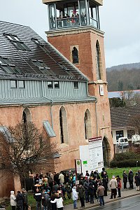Last uns warm und trocken bleiben - St&uuml;rmisches Turmblasen