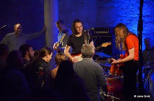 Bei The Double Vision & iNUTERO dabei