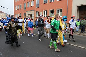 N&auml;rrinnen und Narren zogen durch Sondershausen (1)