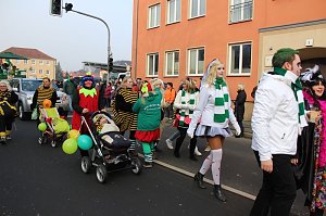 Närrinnen und Narren zogen durch Sondershausen (2)