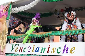 Närrinnen und Narren zogen durch Sondershausen (2)