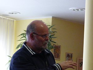 Übergabe der Bauschutzbrillen an Abgeordneten des Landtages