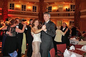 nnz/kn: Ballgefl&uuml;ster mit Premiere