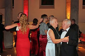 nnz/kn: Ballgefl&uuml;ster mit Premiere