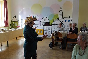 Gut beh&uuml;tete Frauentagsfeier