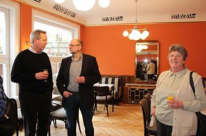 Caf&eacute; Pille und 10 Wohnungen