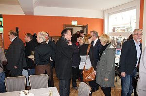 Caf&eacute; Pille und 10 Wohnungen