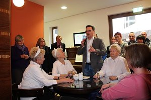Caf&eacute; Pille und 10 Wohnungen