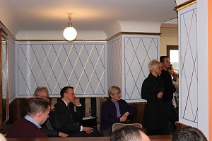 Caf&eacute; Pille und 10 Wohnungen